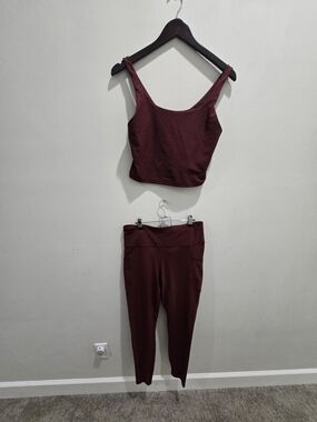 Old Navy Wine Two-Piece Active Crop Top & High-Waist Leggings